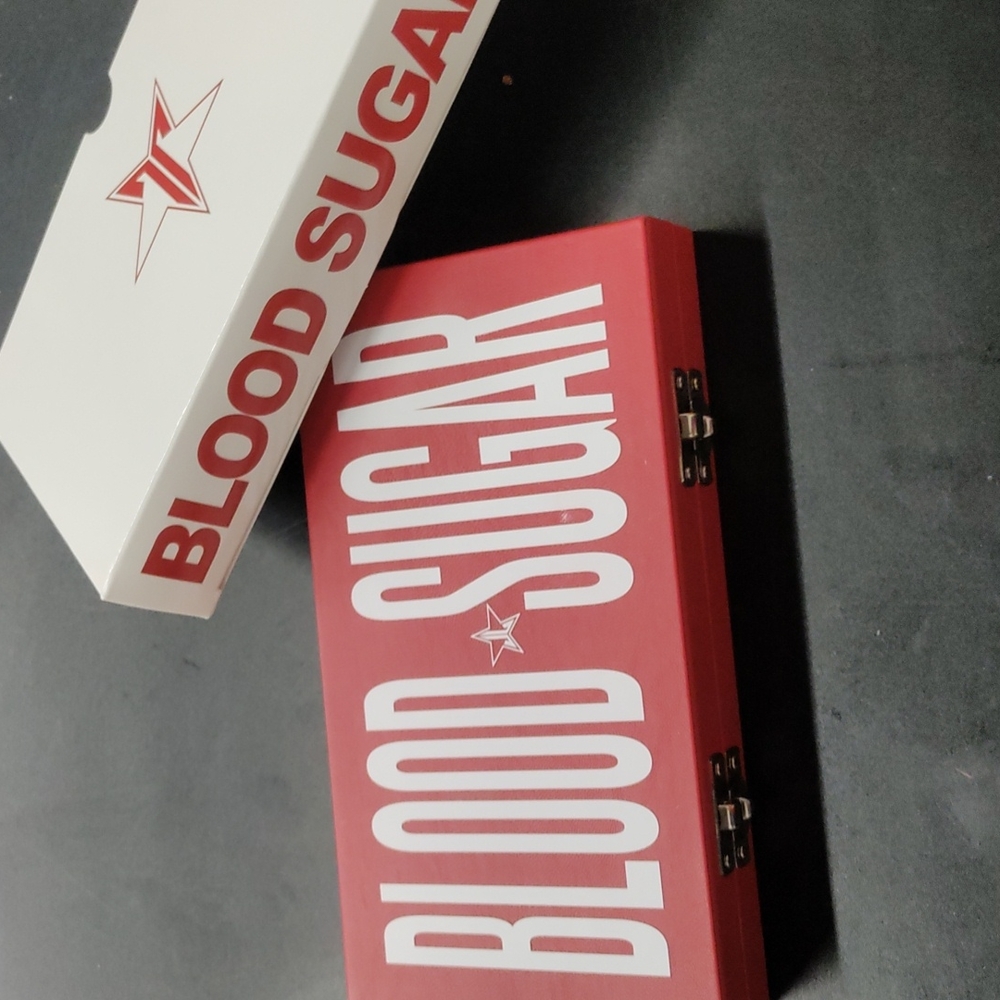 Jeffree Star Blood Sugar Pallet